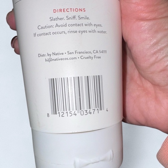 Native Candy Cane Body Lotion (12 oz) - Picture 4 of 5